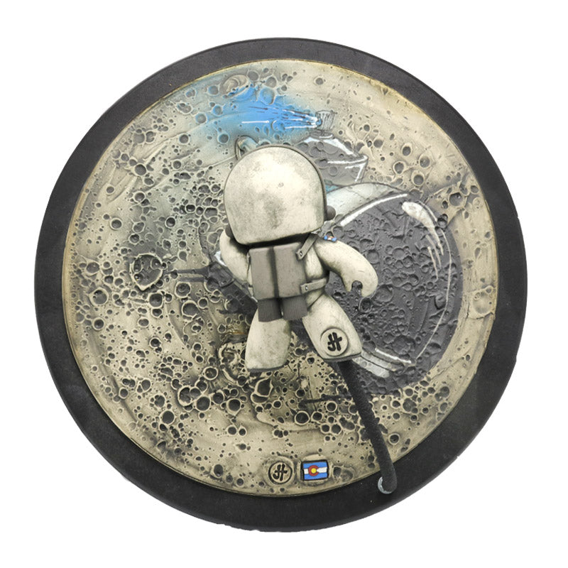 Tagsronaut: Rattle Can and Helmet