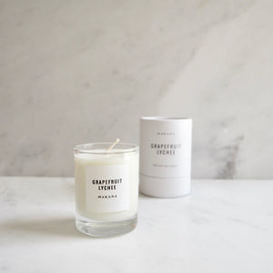 By Makana Candles Grapefruit Lychee Candle: Refreshing and addicting, a citrus accord of grapefruit, pomelo and yuzu, accented by notes of lychee and lilikoi, sweetened with a base of vanilla sugar. Hand-poured in-house in small batches using simple, clean ingredients – 100% soy wax, lead-free cotton wicking.