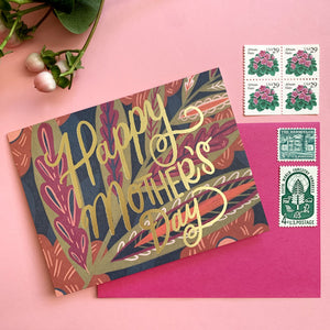 By Paper Parasol Press  A deep and rich garden inspired design paired with a soft gold foil.  Leaves and Blooms Card details:  A2 Size offset printed with foil blank interior comes with a light magenta envelope printed in the US Please note that due to everyone’s monitor displaying differently, the colors you see may vary.