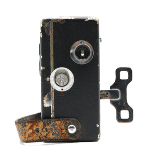 Vintage 1938 Ditmar 8mm Movie Camera
